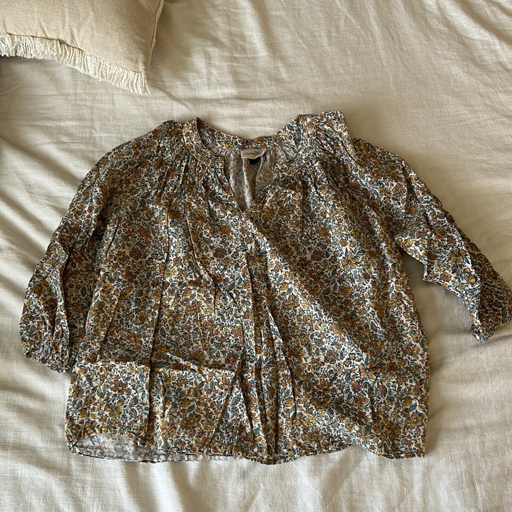 Blouse Universal Thread